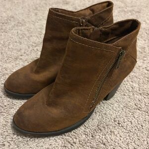 Rampage Rustic Brown Ankle Booties